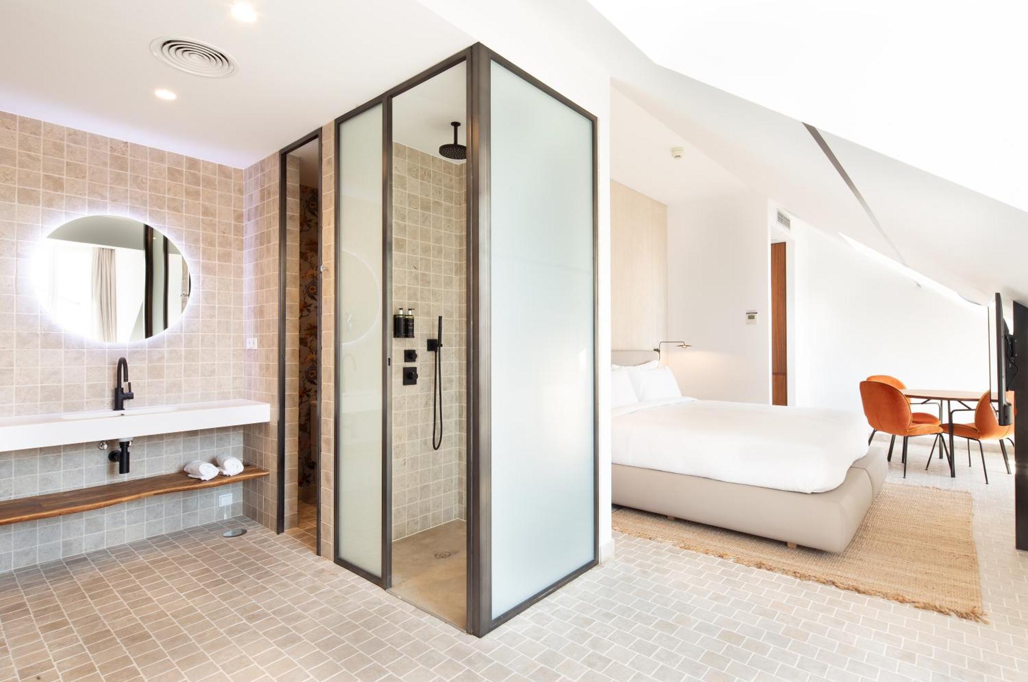 Atocha Hotel Madrid, Tapestry Collection By Hilton Экстерьер фото
