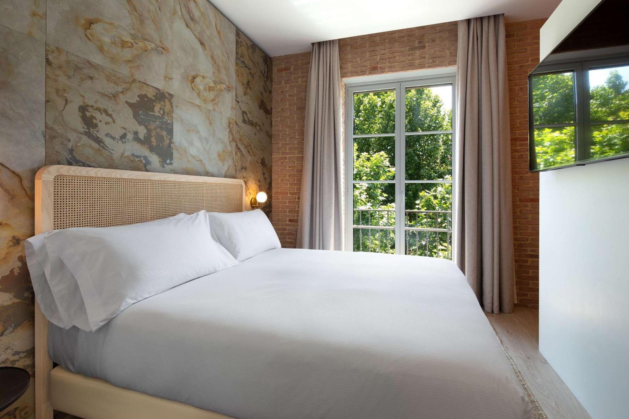 Atocha Hotel Madrid, Tapestry Collection By Hilton Экстерьер фото