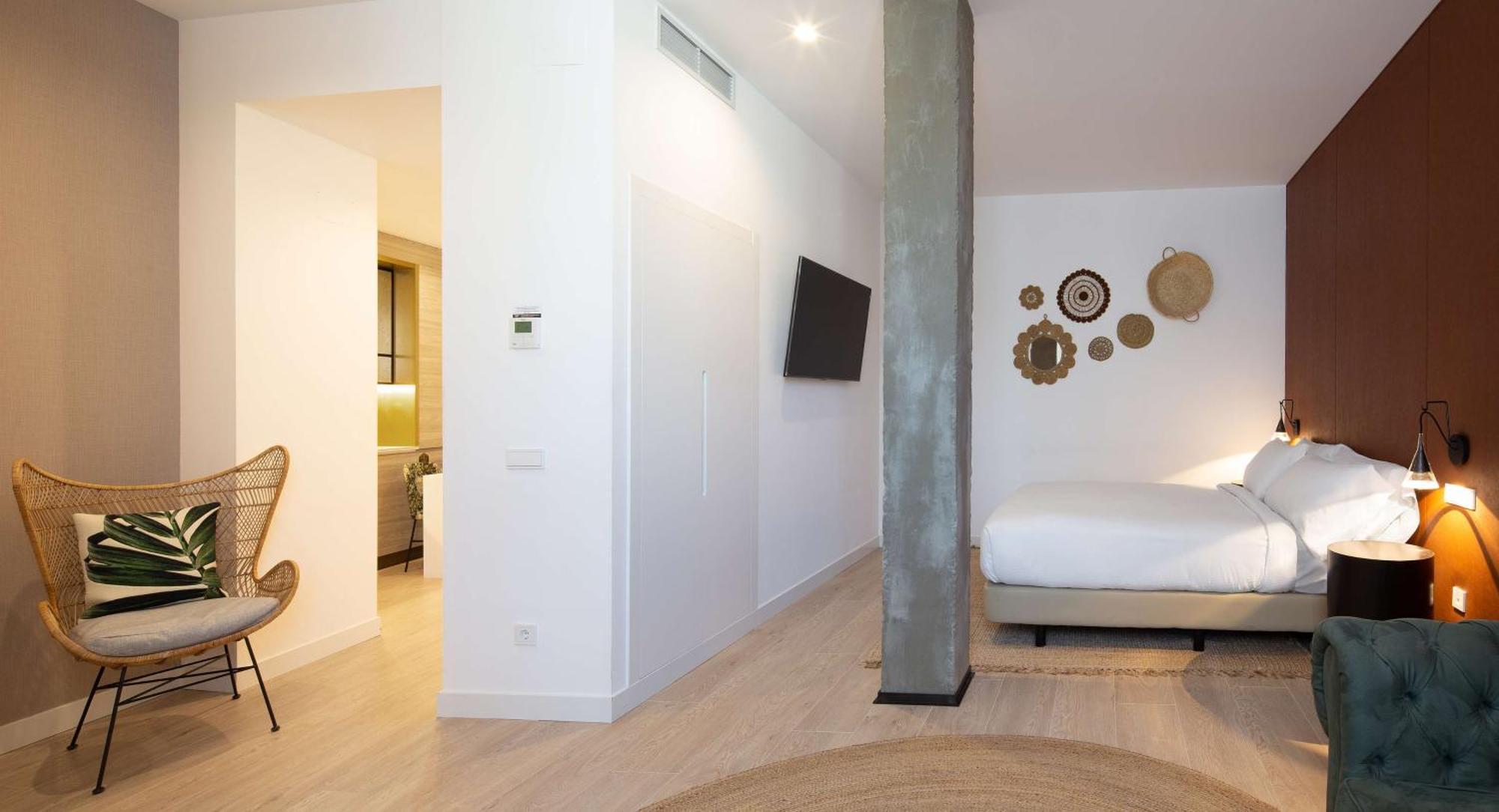 Atocha Hotel Madrid, Tapestry Collection By Hilton Экстерьер фото