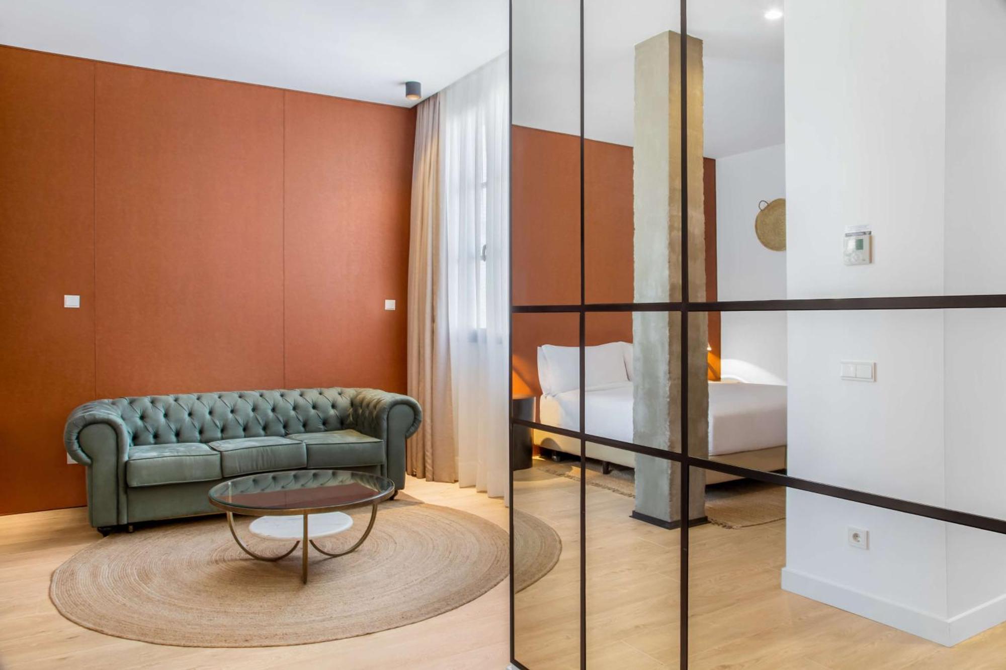 Atocha Hotel Madrid, Tapestry Collection By Hilton Экстерьер фото